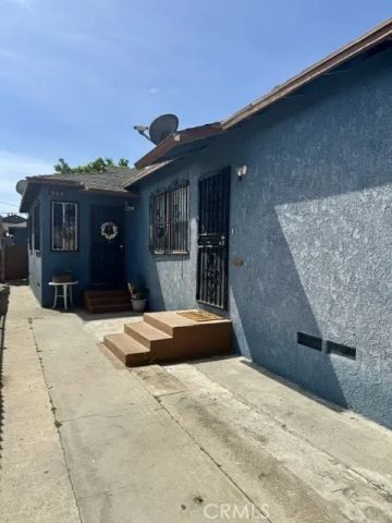 904 E Stockton, Compton, CA 90221
