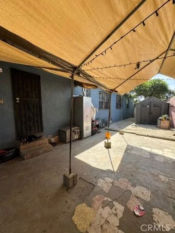 904 E Stockton, Compton, CA 90221