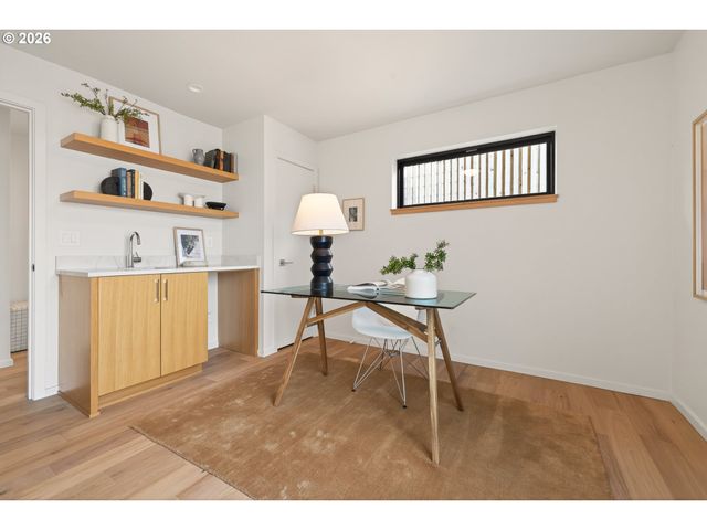 4619 N CAMPBELL Ave 8, Portland, OR 97217