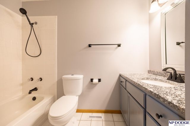 816 W Godfrey Drive, Lincoln, NE 68521