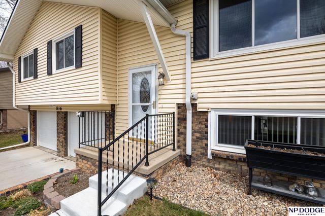 816 W Godfrey Drive, Lincoln, NE 68521