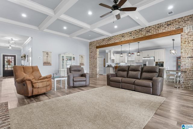 11958 GLEN RIDGE BOULEVARD, Moundville, AL 35474