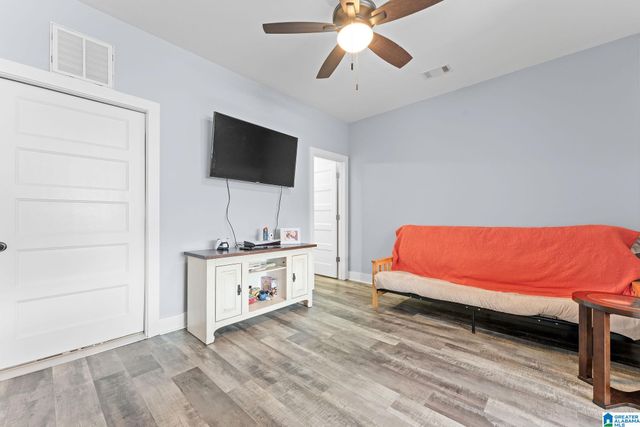 11958 GLEN RIDGE BOULEVARD, Moundville, AL 35474