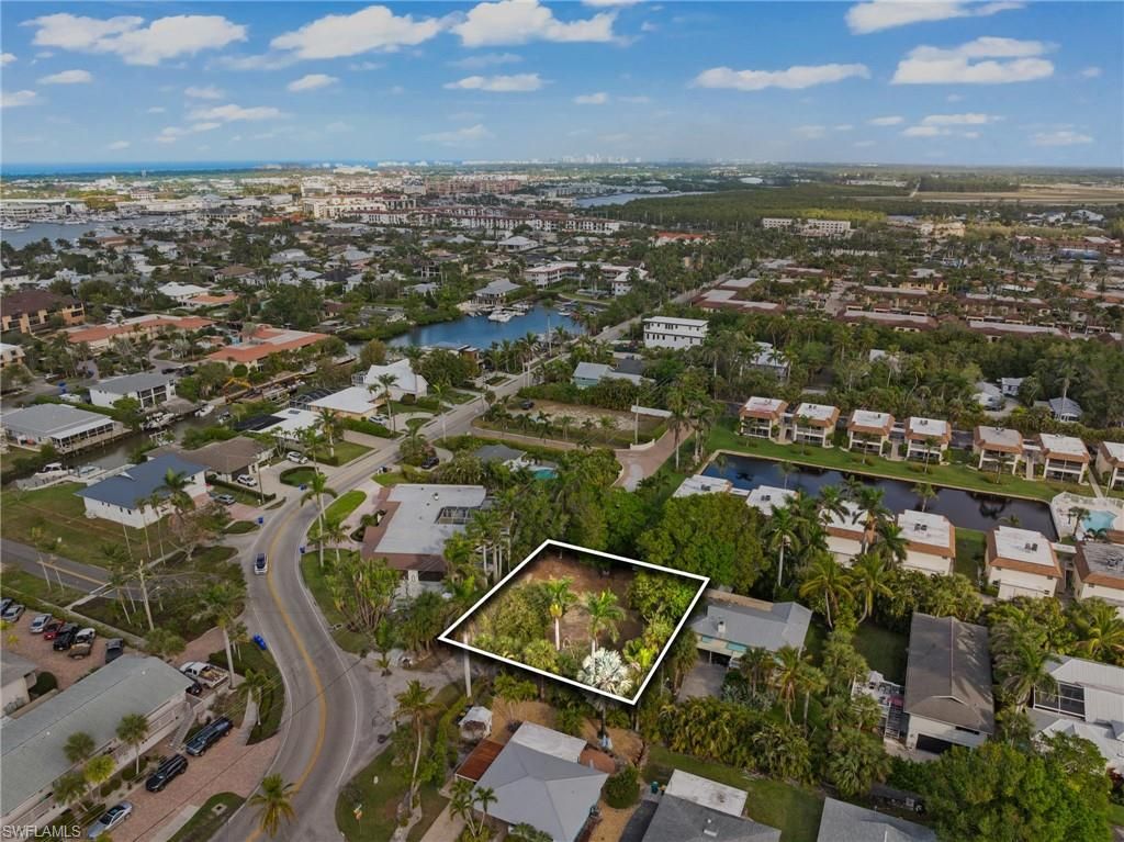 1205 Sandpiper ST, NAPLES, FL 34102 — photo 2