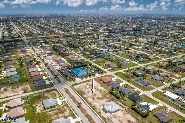 2916 Skyline BLVD, Cape Coral, FL 33914