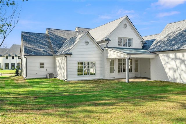 9140 CHEATHAM LN, Germantown, TN 38138