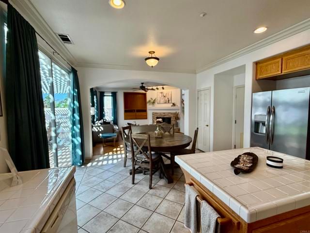 1959 Oxford Court, Vista, CA 92081