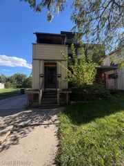 2645 W Grand Street, Detroit, MI 48238
