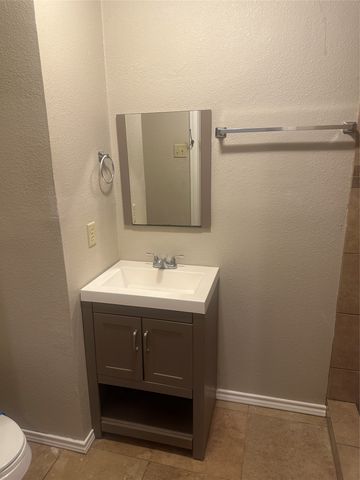 701 Hulme Street, Bowie, TX 76230