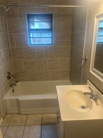 701 Hulme Street, Bowie, TX 76230
