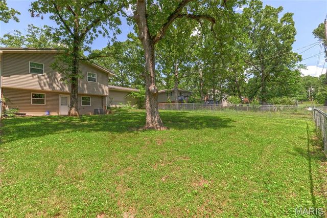 1718 Sanders Road, Waynesville, MO 65583