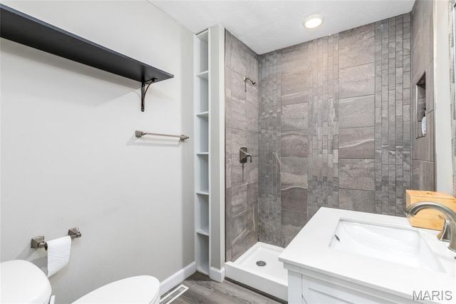 1718 Sanders Road, Waynesville, MO 65583