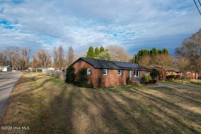 452 Mirror Lake Road, Salisbury, NC 28146