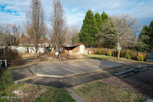 452 Mirror Lake Road, Salisbury, NC 28146