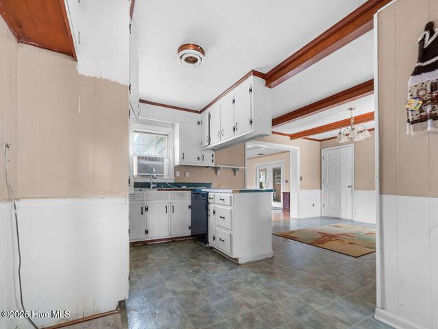 452 Mirror Lake Road, Salisbury, NC 28146