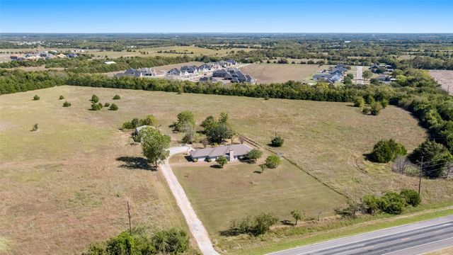 10492 US Highway 69, Trenton, TX 75490