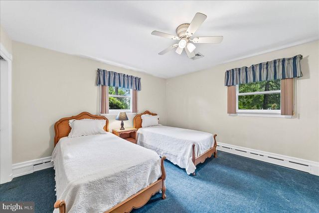 1219 SCOTT DR, Coatesville, PA 19320
