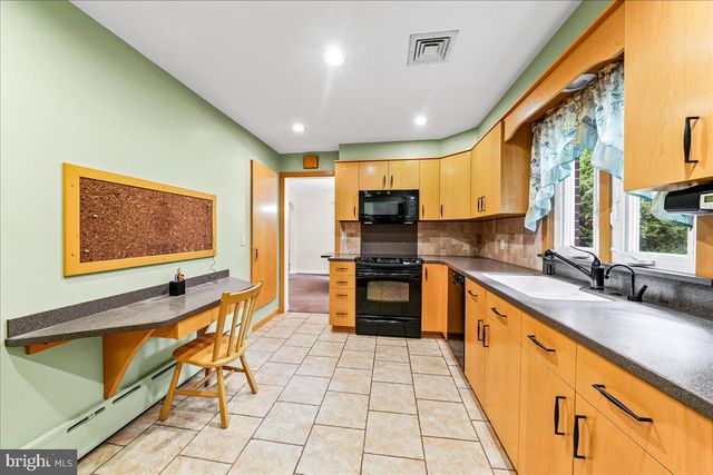 1219 SCOTT DR, Coatesville, PA 19320