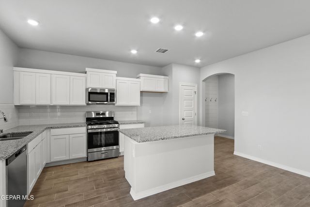 14453 Desert Wind Drive, El Paso, TX 79928