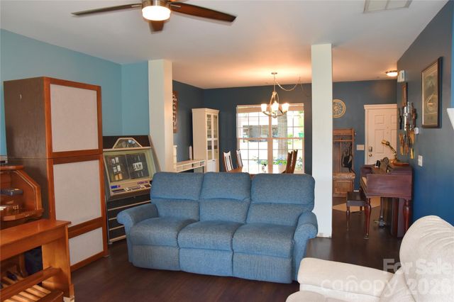 9007 Goldfields Drive, Charlotte, NC 28227