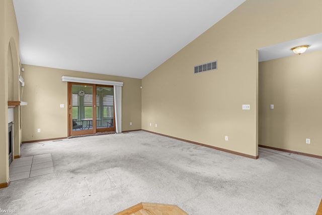 149 Creekwood Circle, Linden, MI 48451