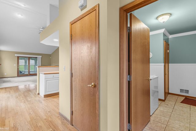 149 Creekwood Circle, Linden, MI 48451