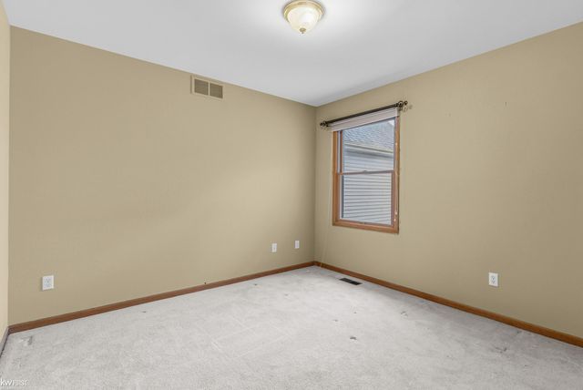 149 Creekwood Circle, Linden, MI 48451