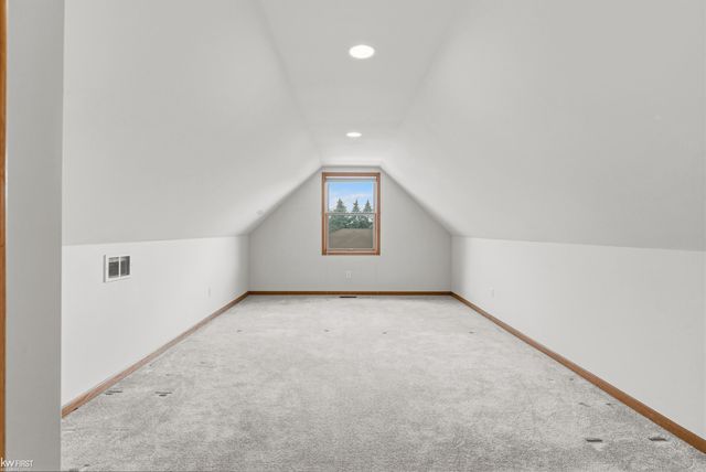 149 Creekwood Circle, Linden, MI 48451