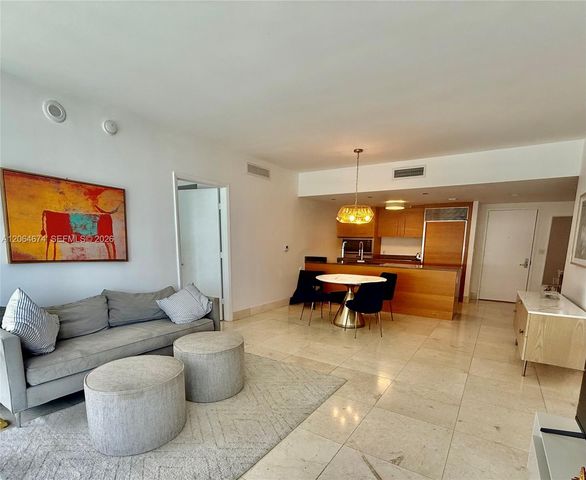 475 Brickell Ave 1609, Miami, FL 33131
