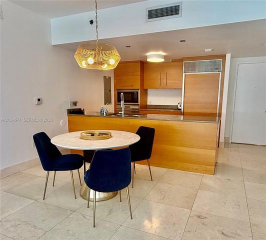 475 Brickell Ave 1609, Miami, FL 33131