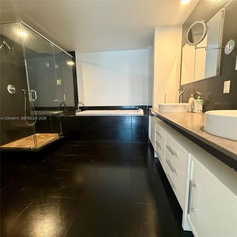 475 Brickell Ave 1609, Miami, FL 33131