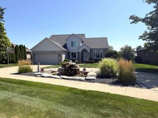 32776 Kathleen Drive, Chesterfield, MI 48047
