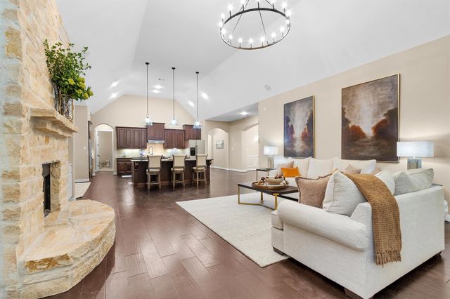 123 Del Monte Pines Drive, Montgomery, TX 77316