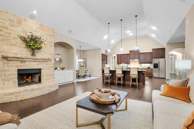 123 Del Monte Pines Drive, Montgomery, TX 77316