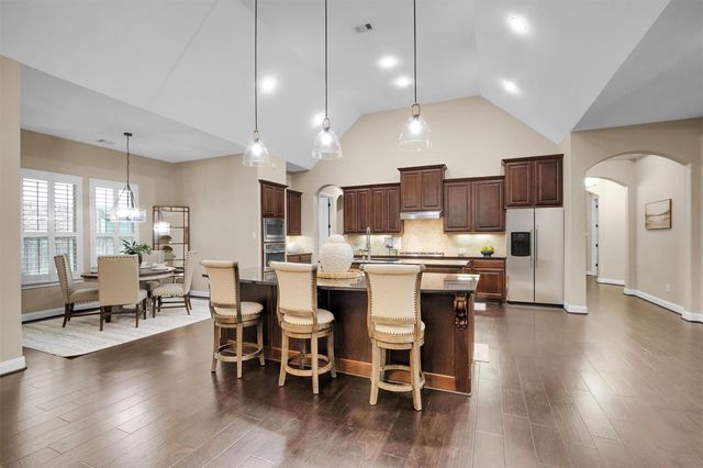 123 Del Monte Pines Drive, Montgomery, TX 77316