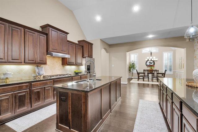 123 Del Monte Pines Drive, Montgomery, TX 77316