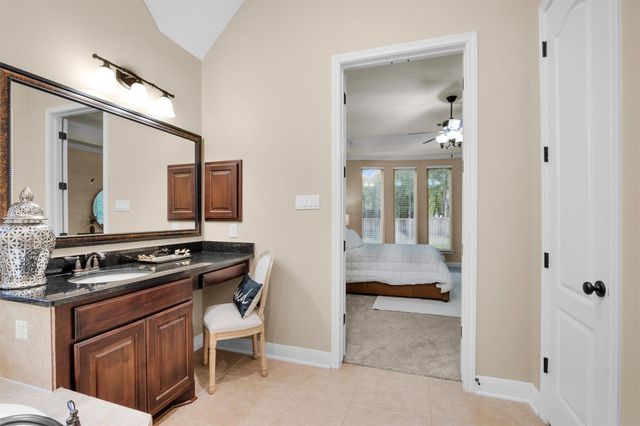 123 Del Monte Pines Drive, Montgomery, TX 77316