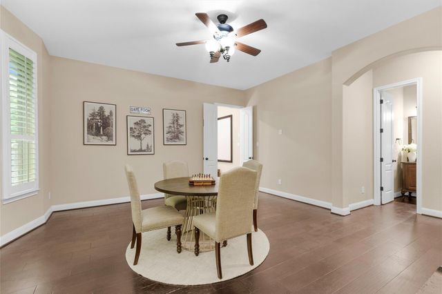 123 Del Monte Pines Drive, Montgomery, TX 77316