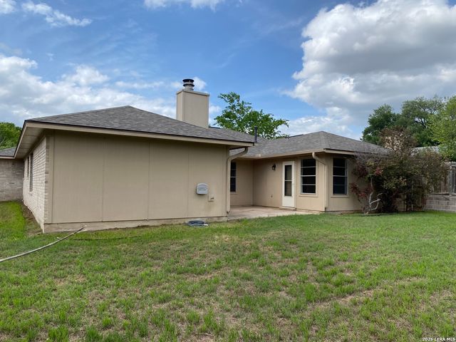 5842 SPRING VLY, San Antonio, TX 78247