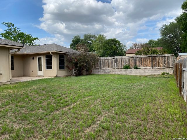 5842 SPRING VLY, San Antonio, TX 78247
