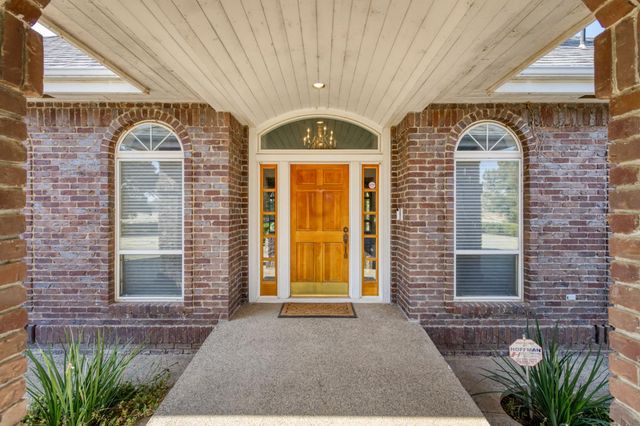 4715 E Copper Avenue, Clovis, CA 93619