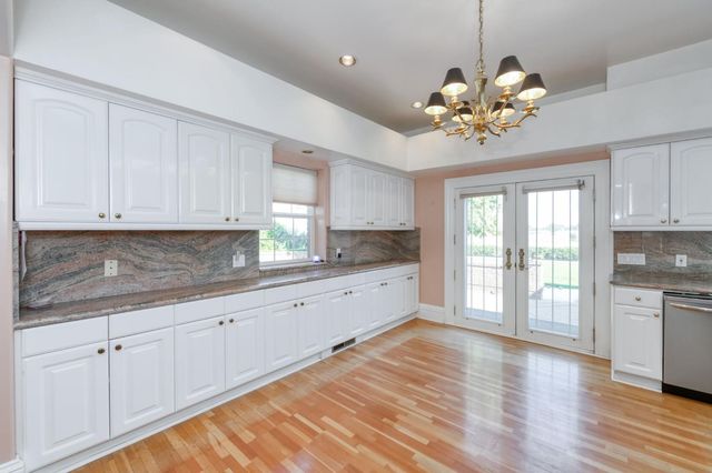 4715 E Copper Avenue, Clovis, CA 93619