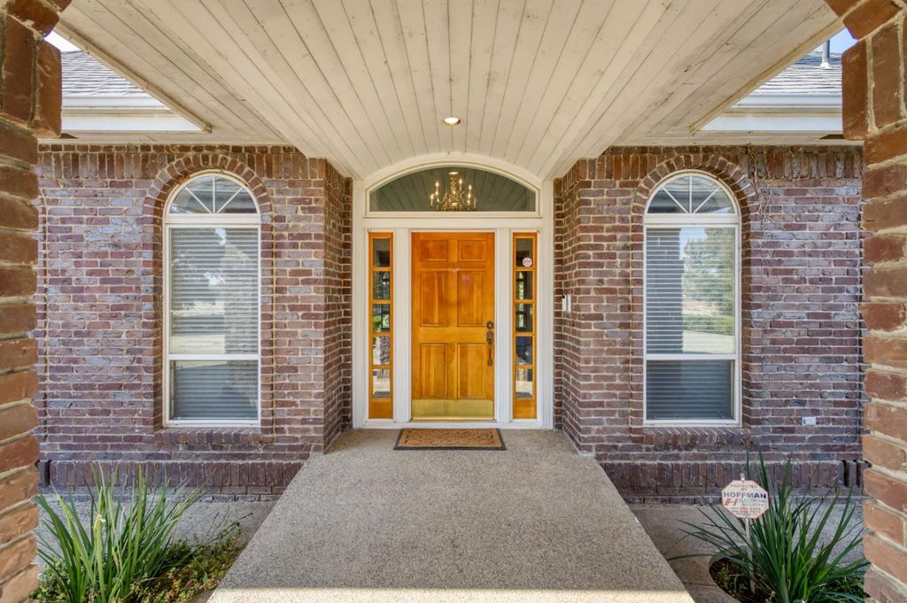 Image 13 of property listing at 4715 E Copper Avenue, Clovis, CA 93619