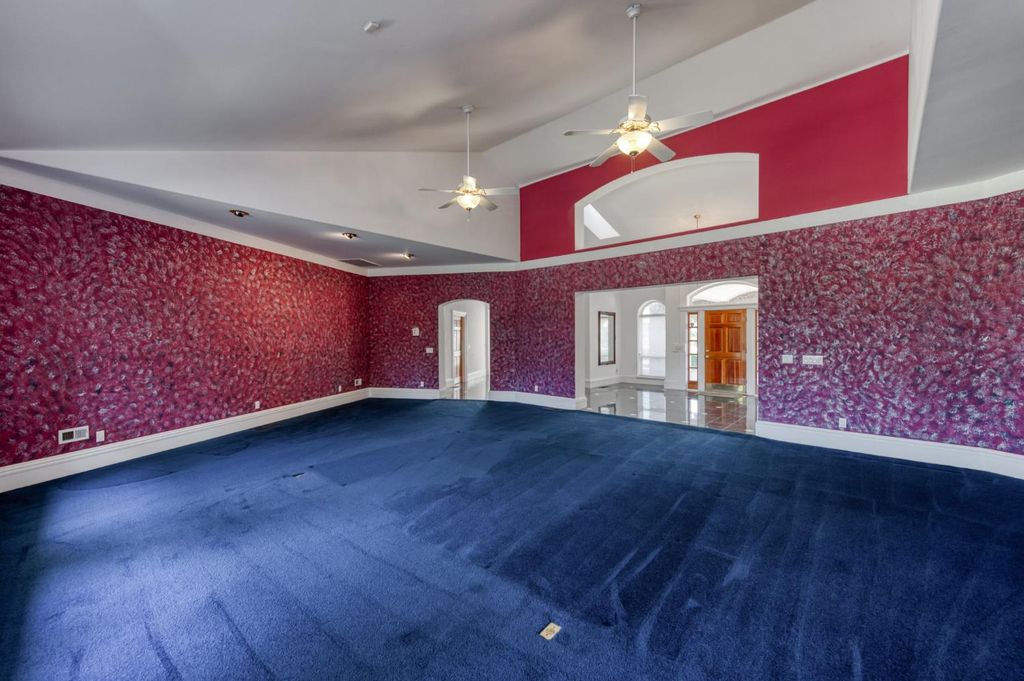 Image 22 of property listing at 4715 E Copper Avenue, Clovis, CA 93619