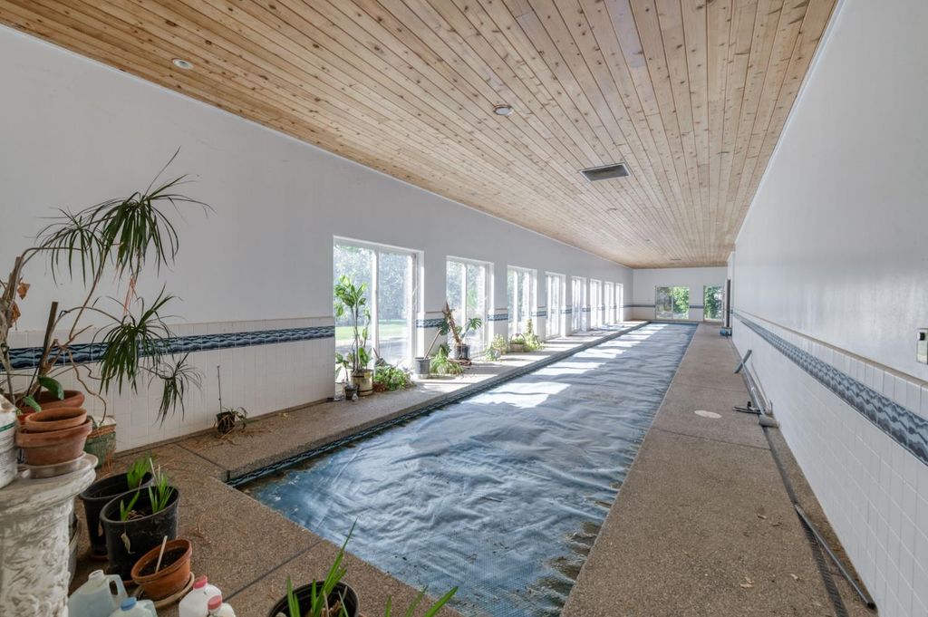 Image 41 of property listing at 4715 E Copper Avenue, Clovis, CA 93619