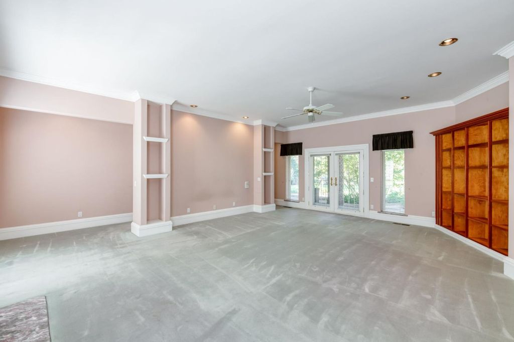 Image 63 of property listing at 4715 E Copper Avenue, Clovis, CA 93619