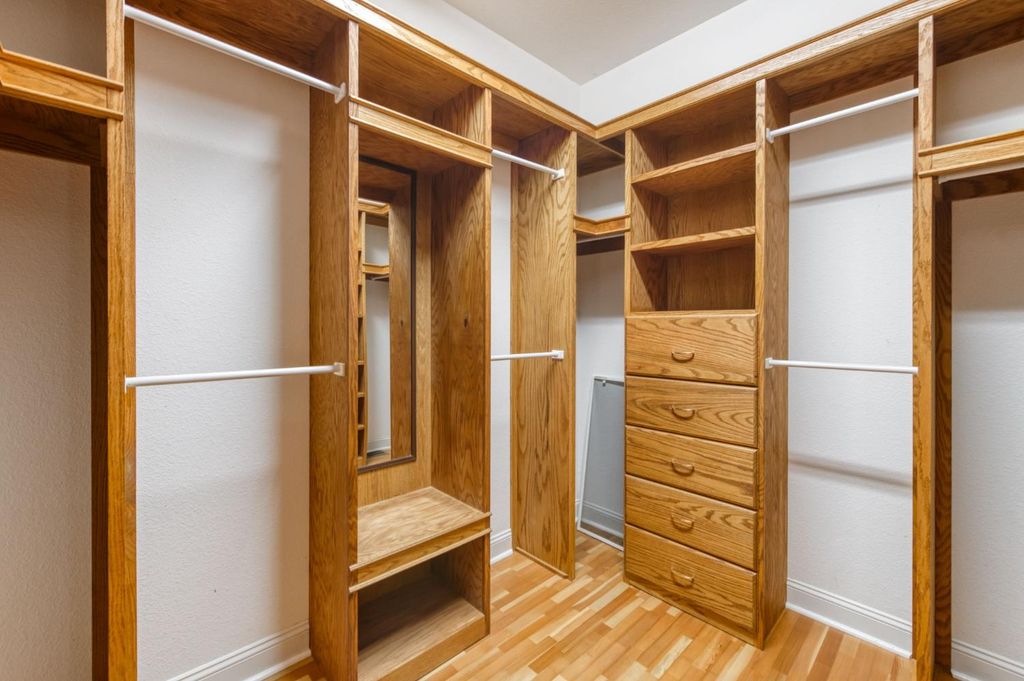 Image 65 of property listing at 4715 E Copper Avenue, Clovis, CA 93619