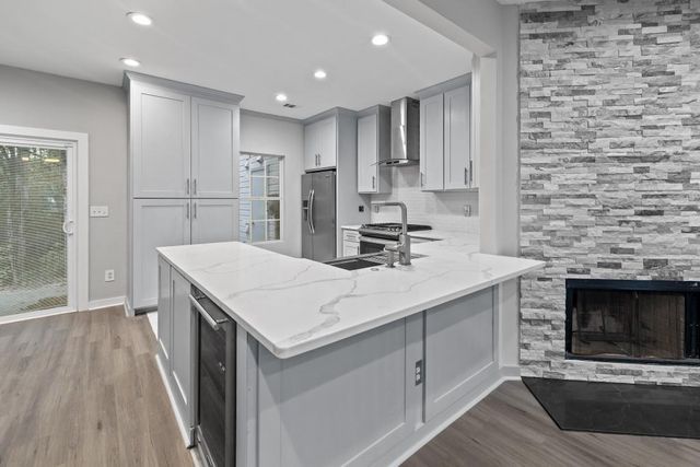 4645 VALAIS Court 124, Alpharetta, GA 30022