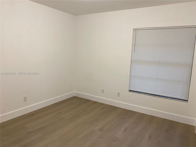 1765 Courtyard Way 103, Naples, FL 34112
