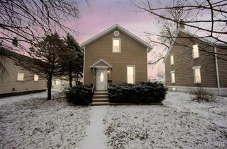 617 Washington Street, Highland, IL 62249